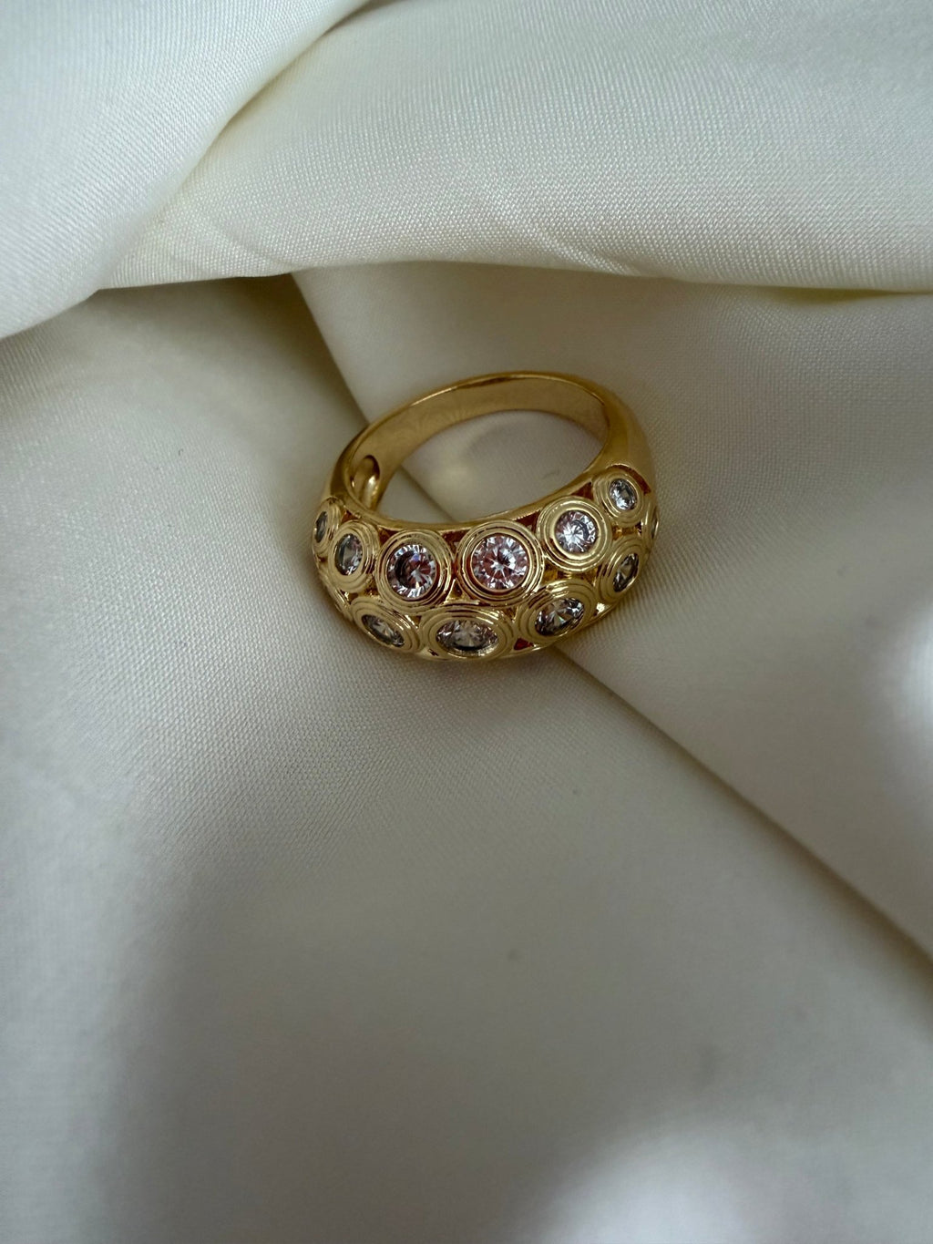 Gold and zircon ring - Reen & co.Gold and zircon ring