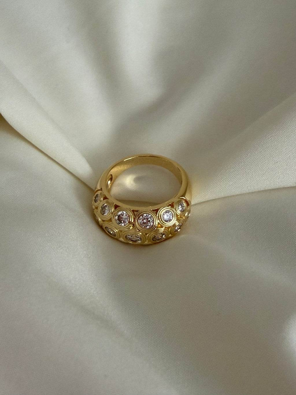 Gold and zircon ring - Reen & co.Gold and zircon ring