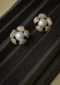 Zircon silver needle and pearl gold flower earrings - Reen & co.Zircon silver needle and pearl gold flower earrings