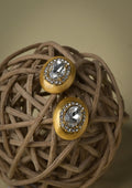 Mini gold studs - Reen & co.Mini gold studs