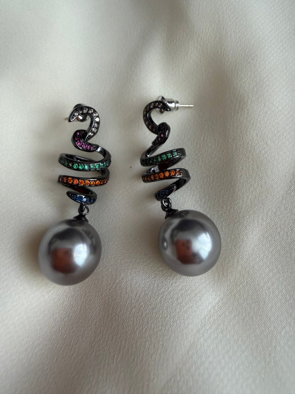 Multicolour pearl earrings - Reen & co.Multicolour pearl earrings