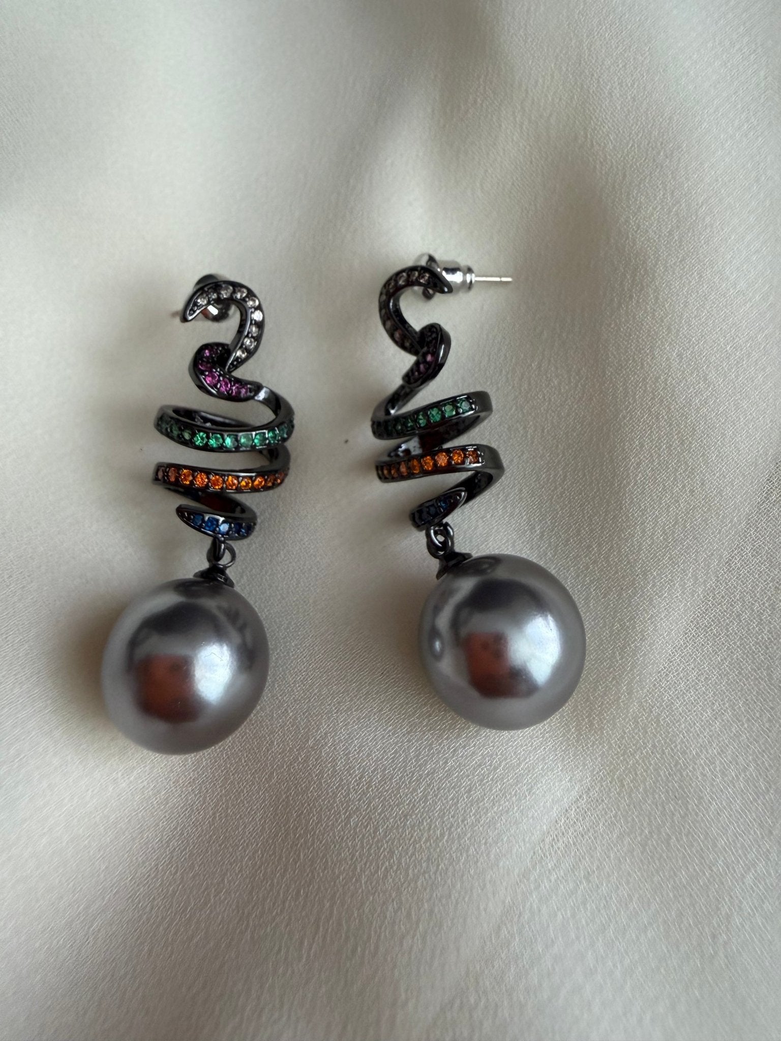 Multicolour pearl earrings - Reen & co.Multicolour pearl earrings
