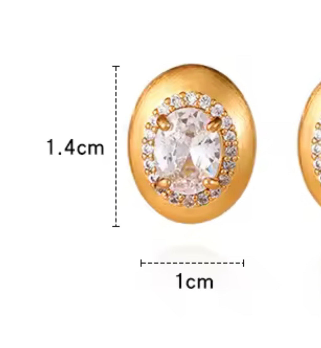 Mini gold studs - Reen & co.Mini gold studs