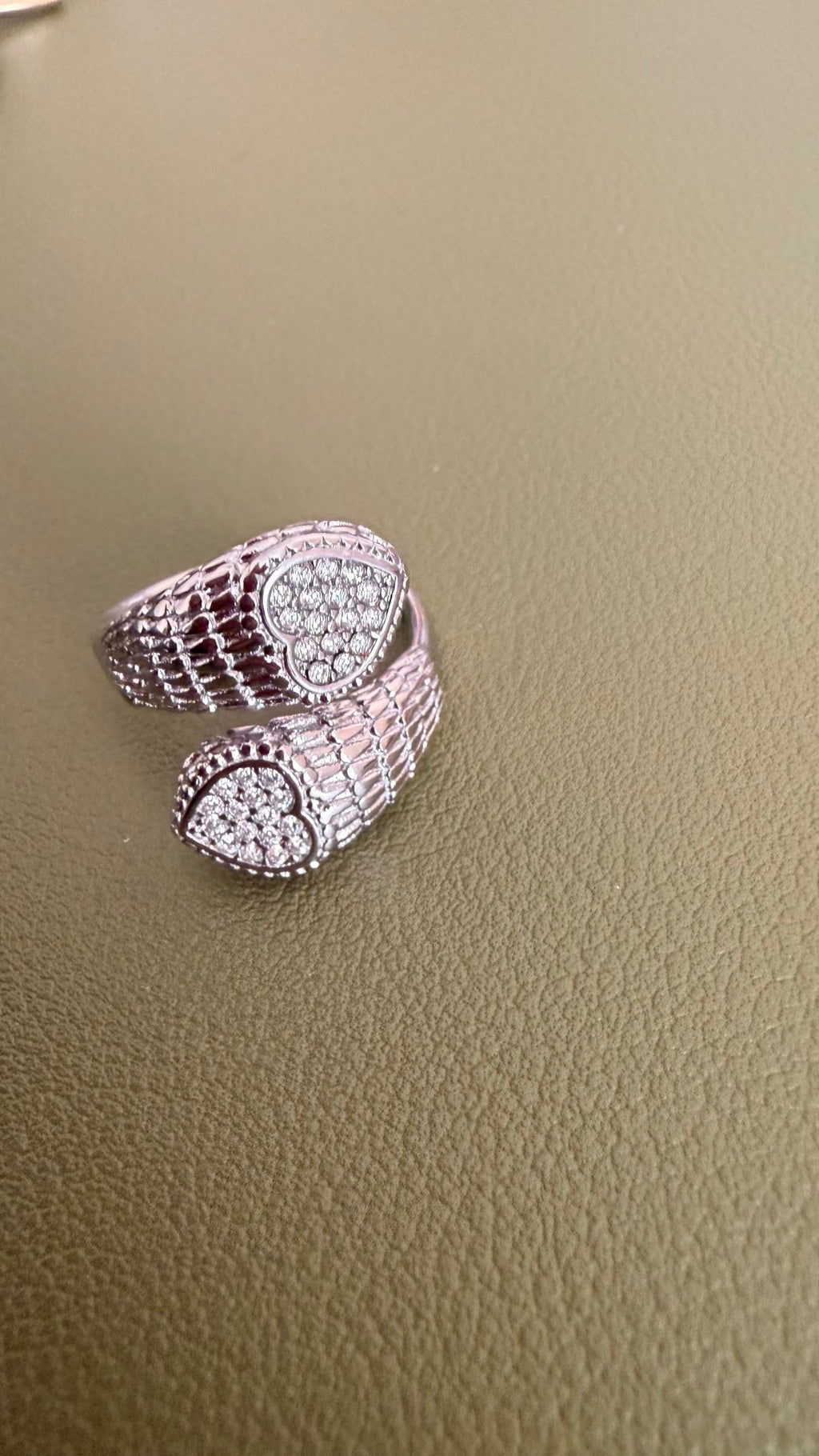 Connecting Hearts ring - Reen & co.Connecting Hearts ring