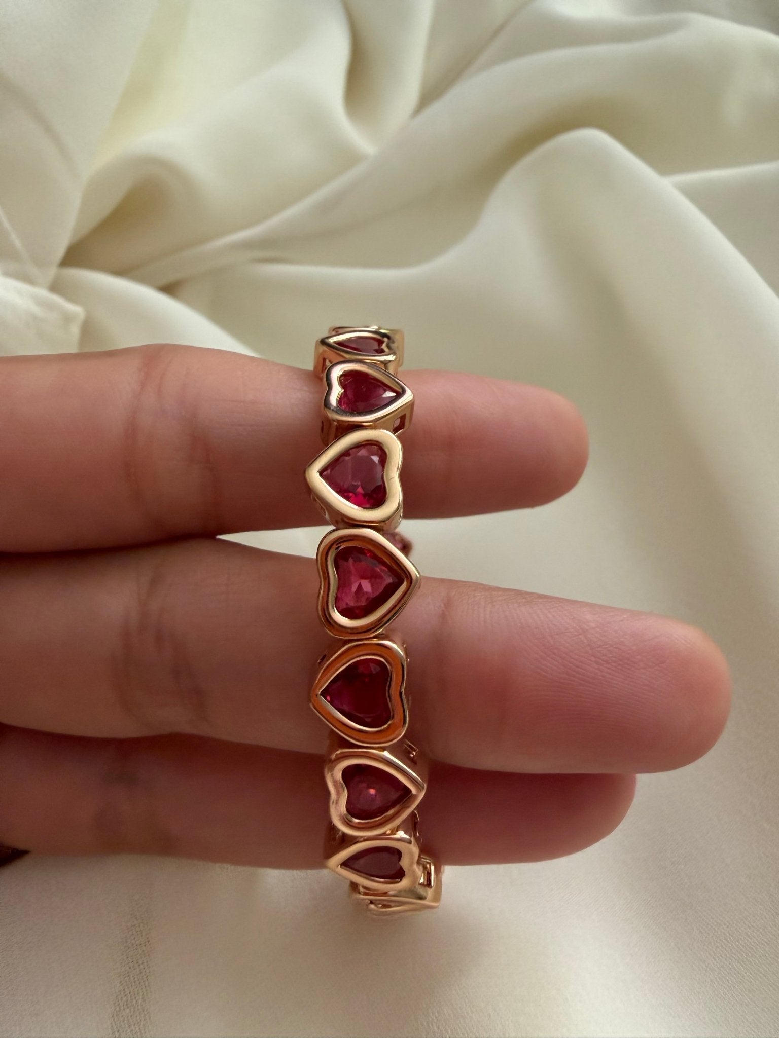 Smiley face and heart bracelet - Reen & co.Smiley face and heart bracelet