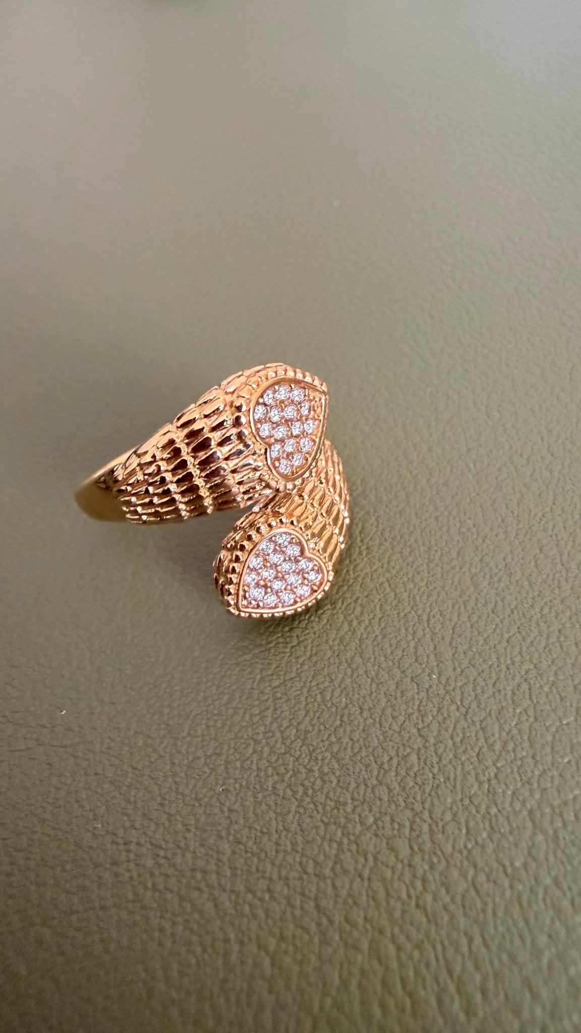 Connecting Hearts ring - Reen & co.Connecting Hearts ring