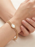 Chain bracelet with white stone. - Reen & co.Chain bracelet with white stone.